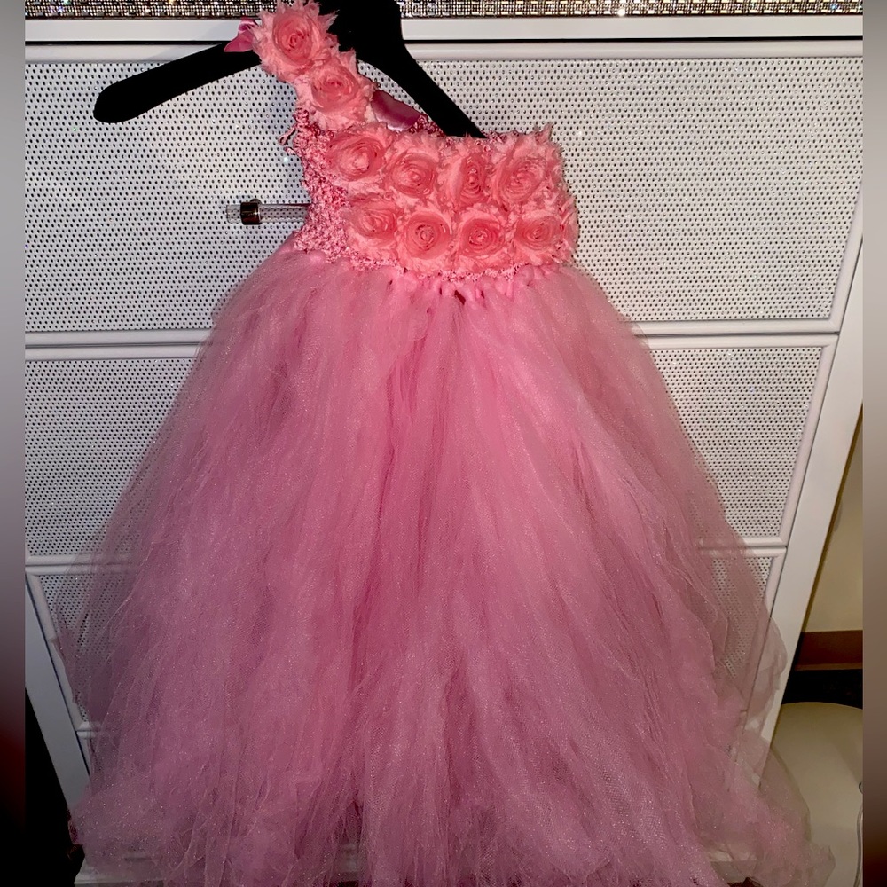 Girl Tutu Princess Dress For Birthday or special occasions.